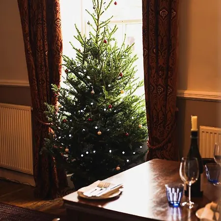 宾馆 The Bruce Arms West Tanfield